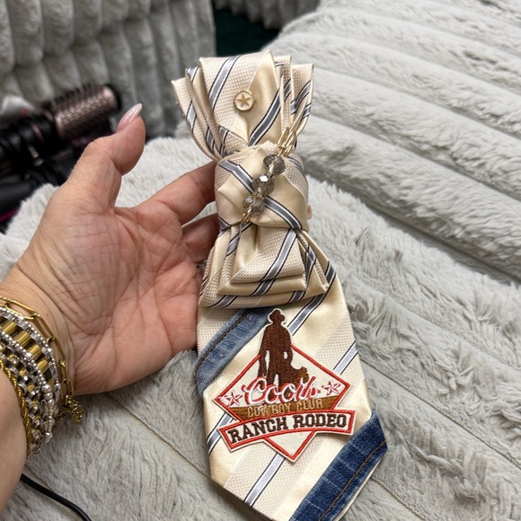 UPCYCLE Coors Ranch Rodeo Beige Tie necklace - Picture 1 of 1